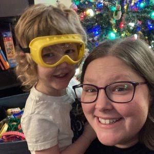 Meet your Posher, Alison